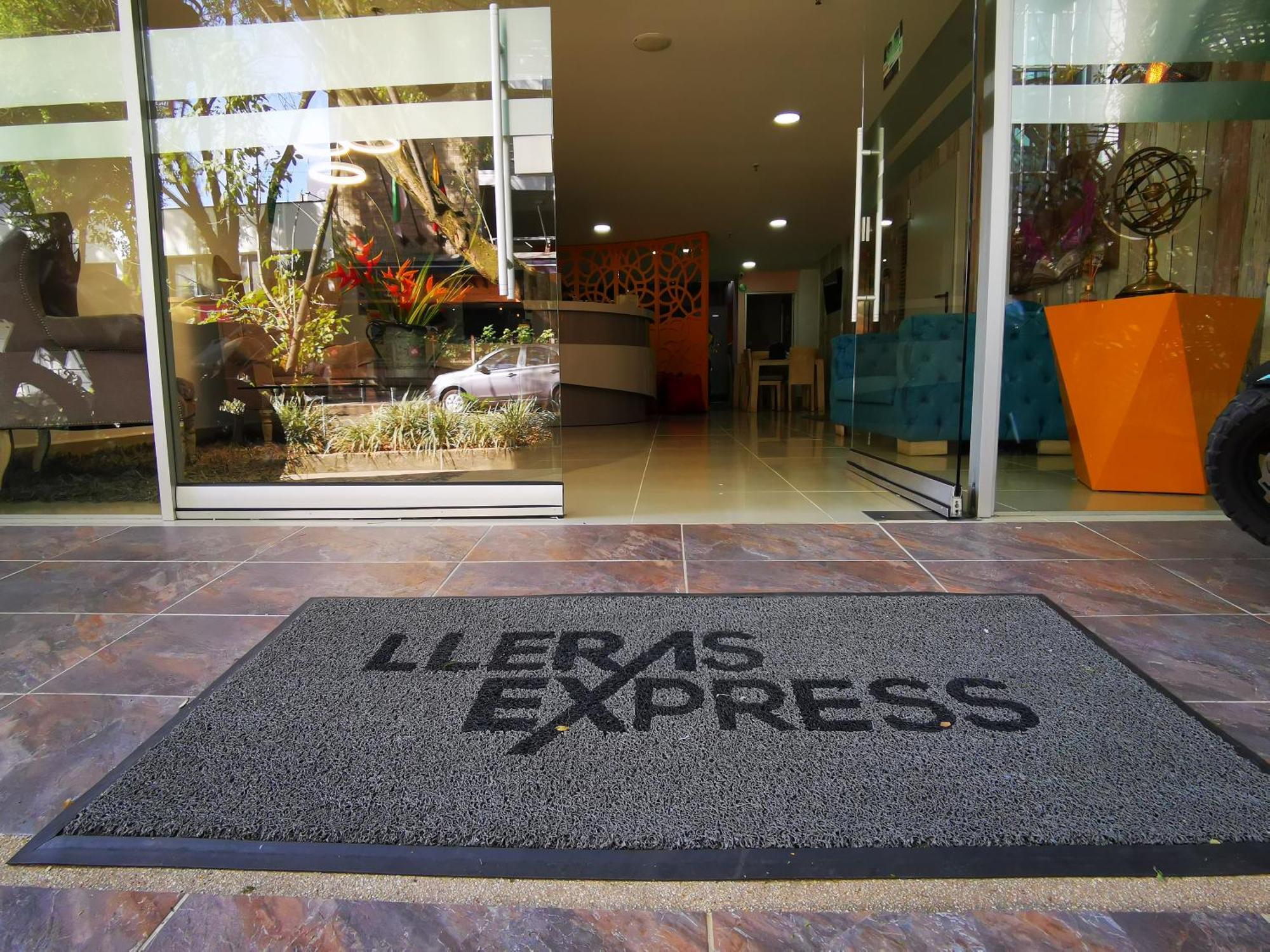 Hotel Lleras Express Medellín Exterior foto